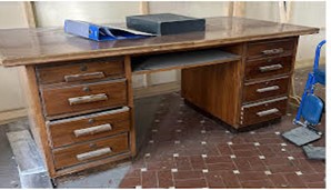 19SCRF - SCRIVANIA '40  8 CASSETTI LEGNO MINISTERO