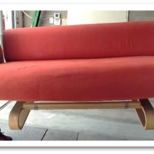 25DIVF - DIVANO ARANCIO /ROSSO GAMBE LEGNO 3 POSTI