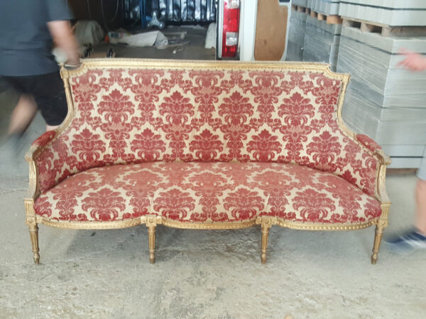 05DIVF - DIVANO CLASSICO STR ORO TESSUTO FIORE ROSSO