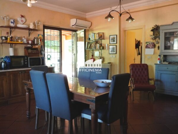 V2010 – VILLA IN CAMPAGNA - Cassia - immagine 11