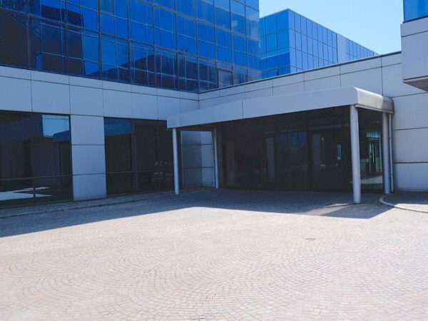 EDIFICIO DIREZIONALE - immagine 2