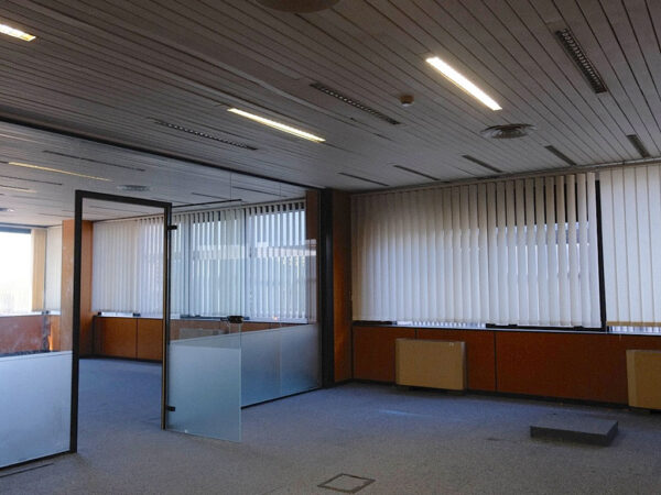 EDIFICIO DIREZIONALE - immagine 9