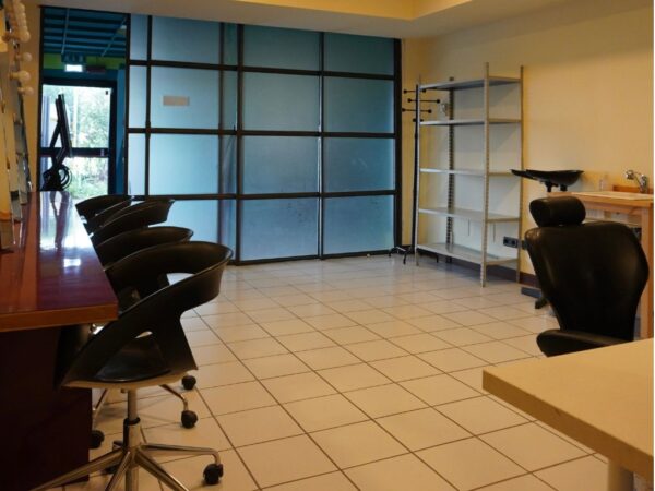 SALA TRUCCO 1 - immagine 3
