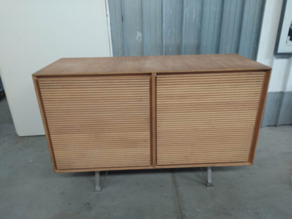 08SIDF - SIDEBOARD ACERO MOR  2 ANTE