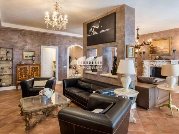V4010 - Villa con portico - Zagarolo - immagine 5