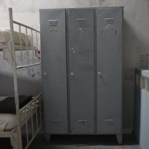 01ARMCARA - ARMADIETTO SPOGLIATOIO 3 ANTE