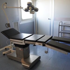 06 LETMEDF - TAVOLO OPERATORIO PELLE NERA