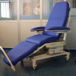 07LETMEDF - LETTO POLTRONA PRELIEVI PELLE BLU