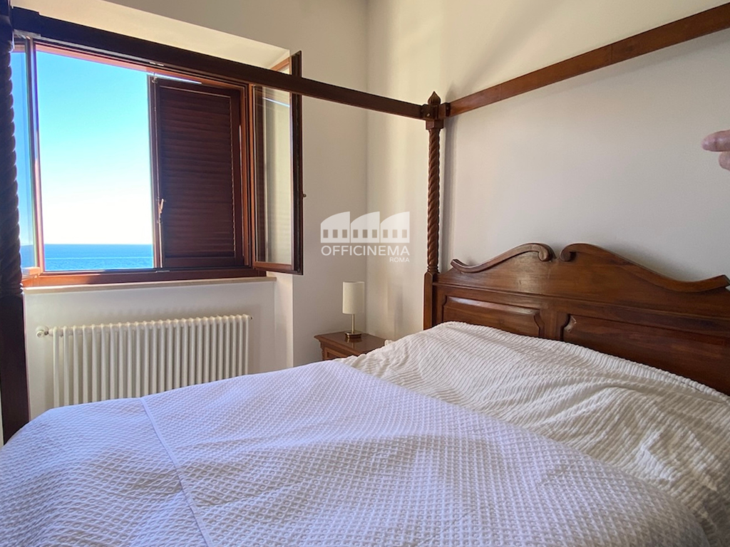 V4110 - VILLA SUL MARE - AURELIA - immagine 12