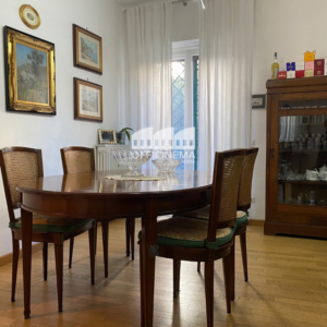 AL3110 - APPARTAMENTO PIANO TERRA - EUR